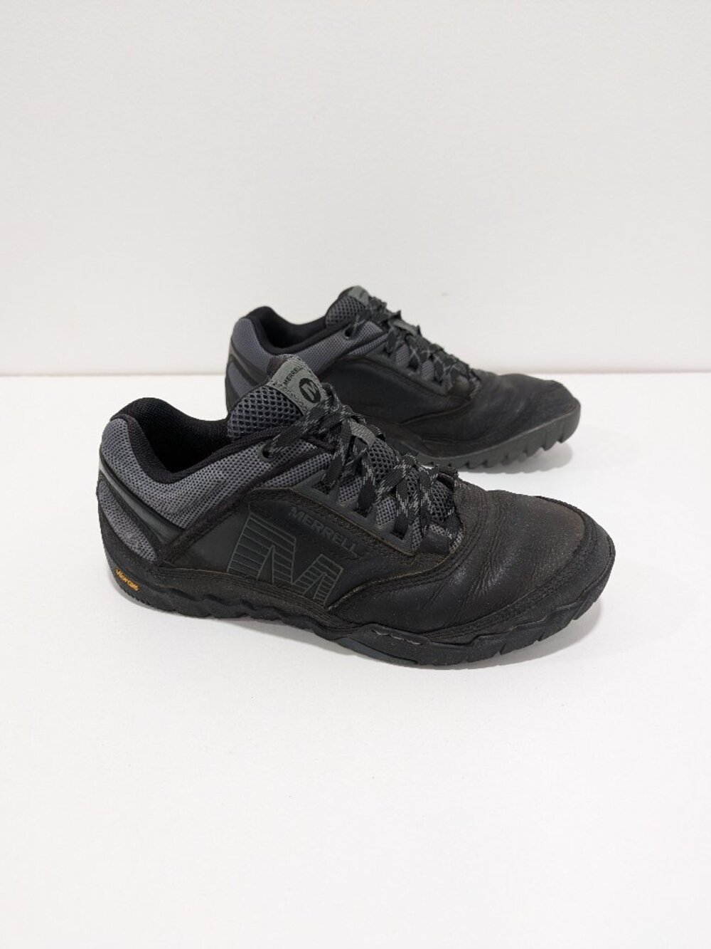 Merrell Annex Trak Low Shoes Men's Size 8 J21191 Black Grey Hiking Outdoors